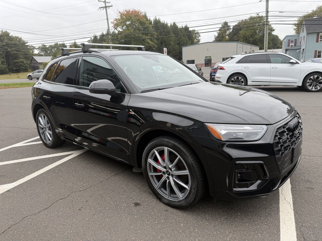 Used 2024 Audi Q5 e Premium Plus w/ Premium Plus Package AWD/4WD image 5