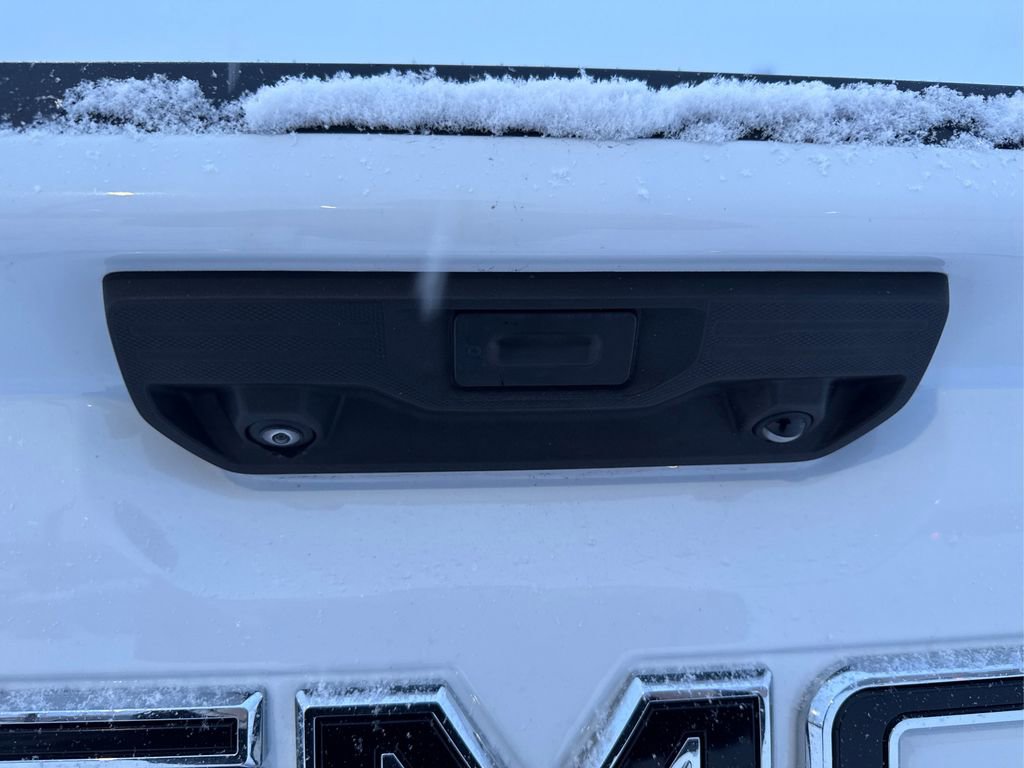 Used 2023 GMC Sierra 1500 Elevation image 24