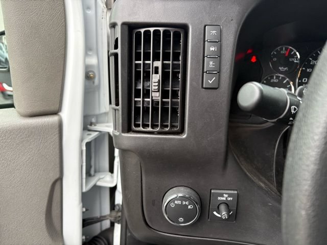 Used 2024 Chevrolet Express 2500 w/ Driver Convenience Package RWD image 31