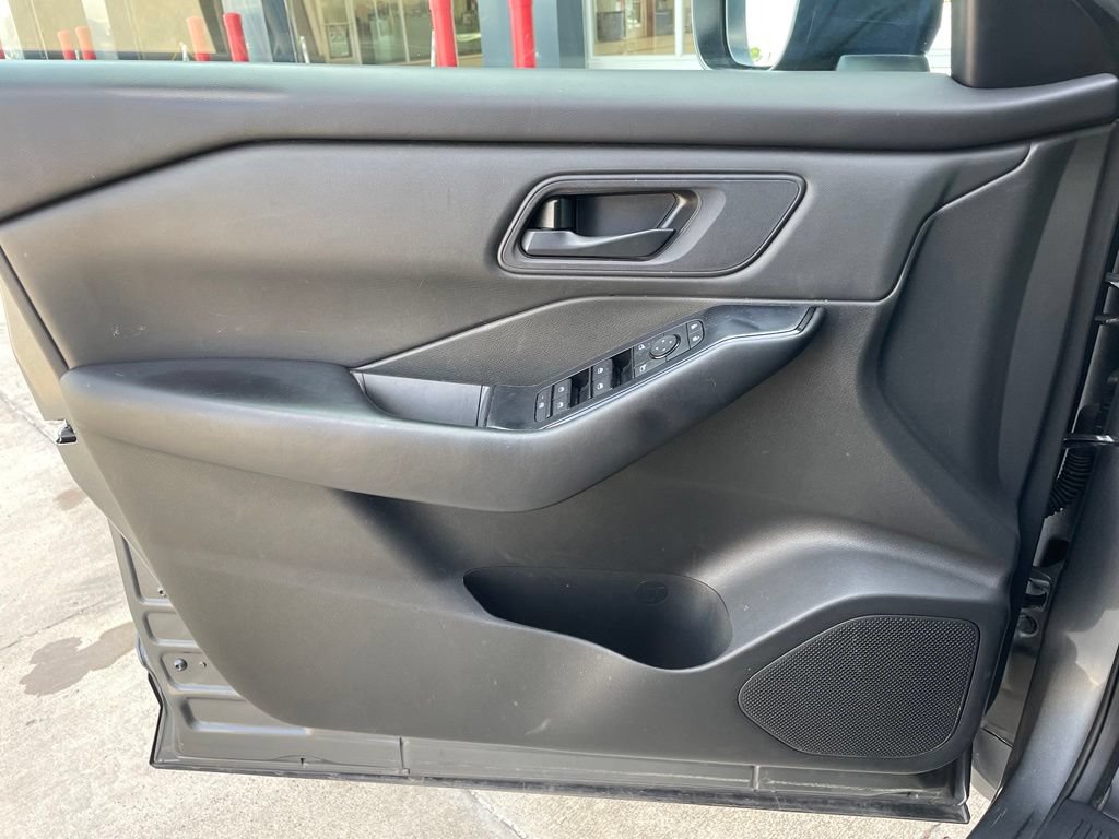 Certified 2024 Nissan Rogue S FWD image 9