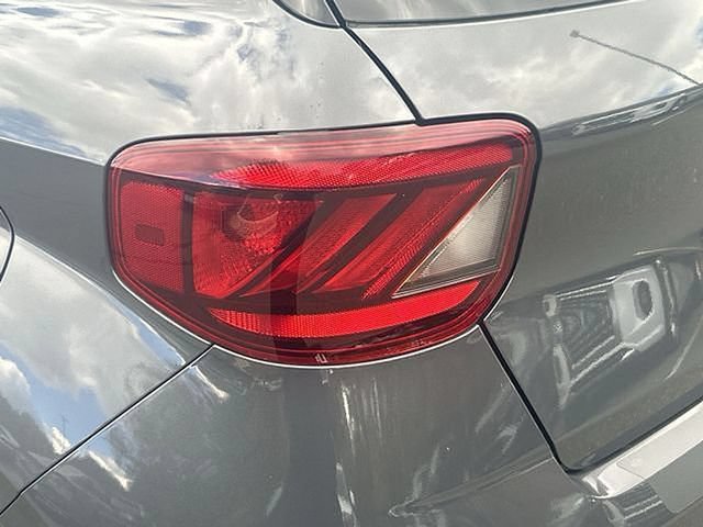 New 2025 Hyundai Venue SEL FWD image 44