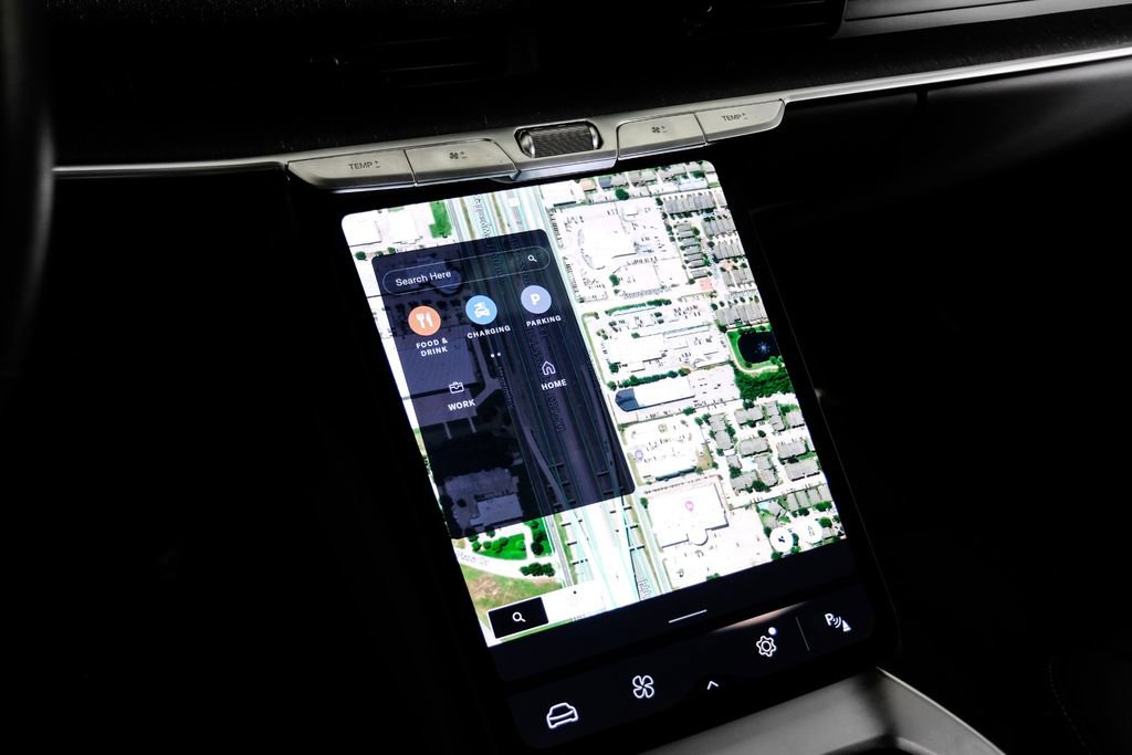 Used 2024 Lucid Air Pure image 17