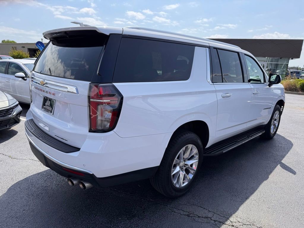 Used 2023 Chevrolet Suburban Premier AWD/4WD image 5