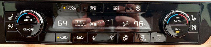 Used 2025 Nissan Pathfinder Platinum FWD image 29