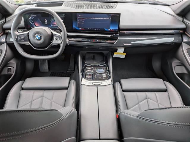 Used 2026 BMW 530i w/ Premium Package RWD image 19