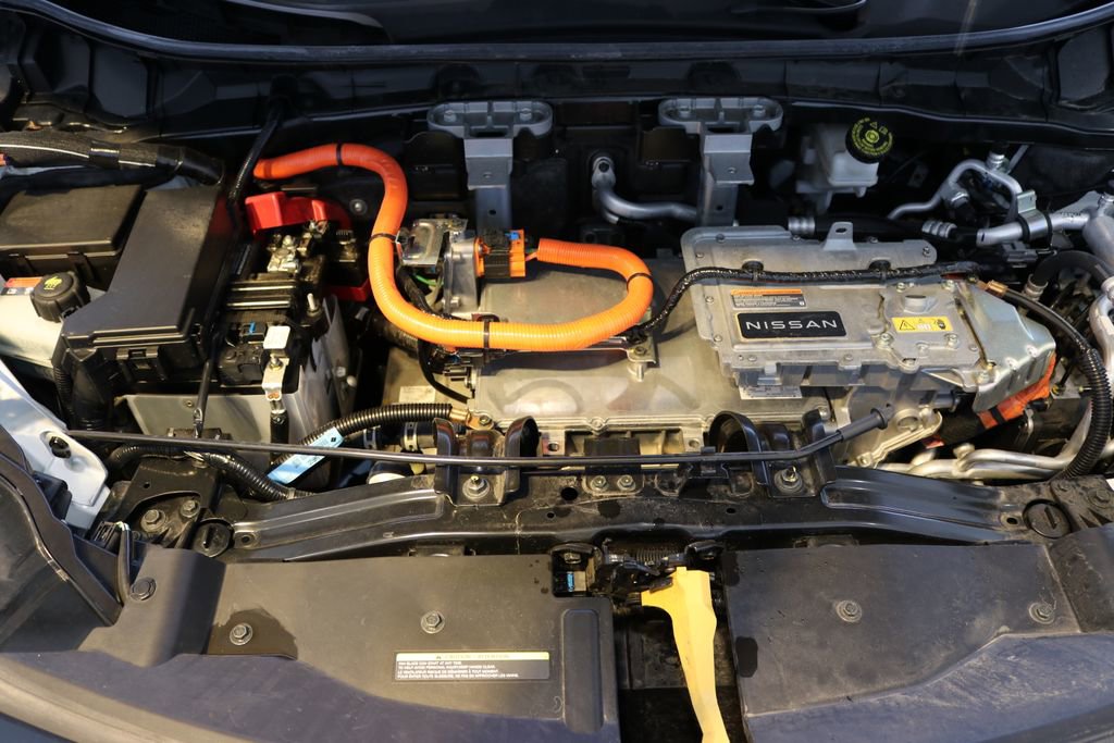 Used 2023 Nissan Ariya AWD image 45