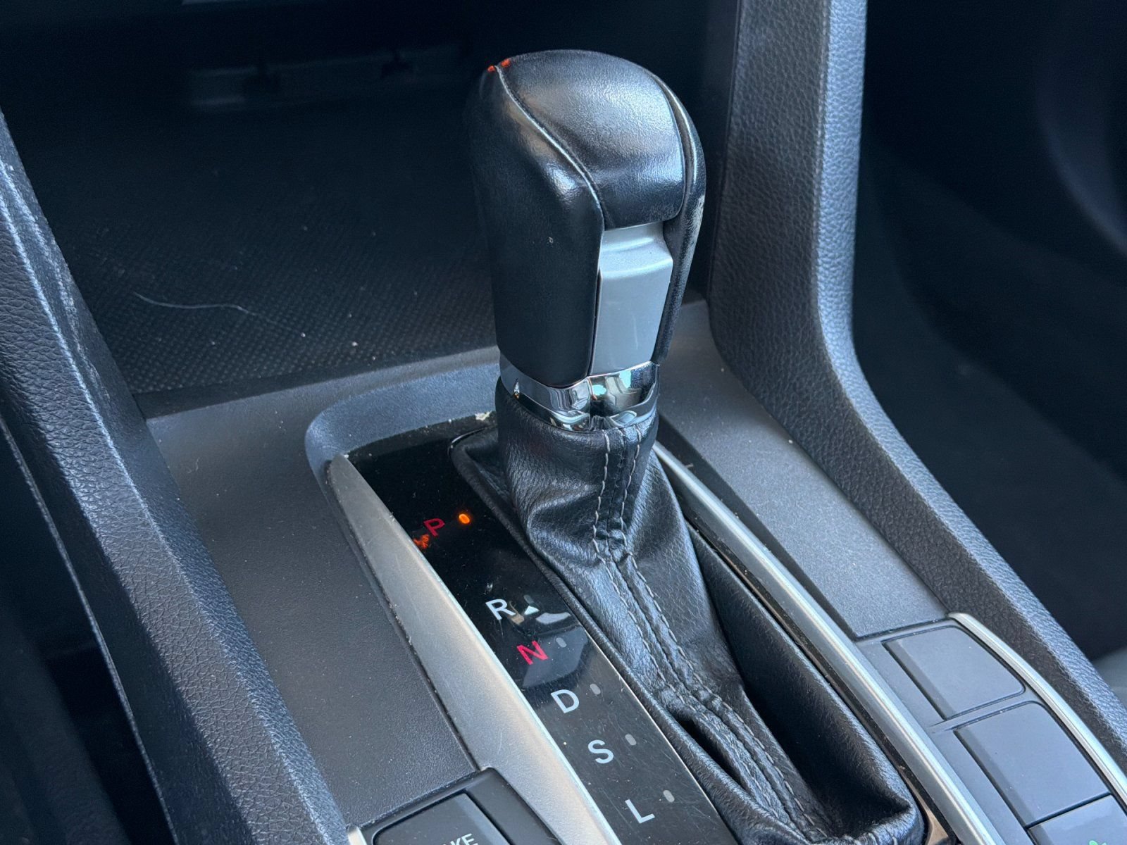 Used 2020 Honda Civic EX image 20