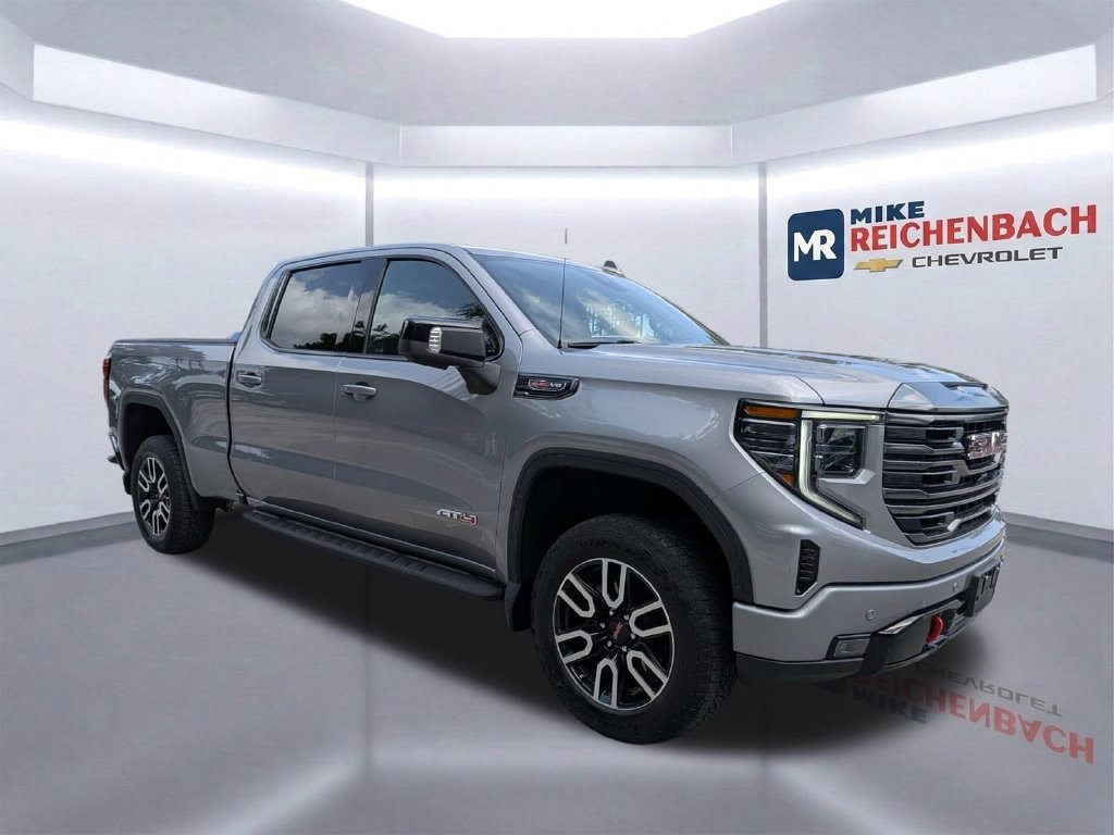 Used 2024 GMC Sierra 1500 AT4 w/ AT4 Premium Package AWD/4WD image 2