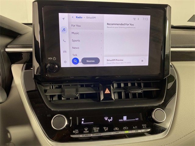 Used 2023 Toyota Corolla Cross L image 19