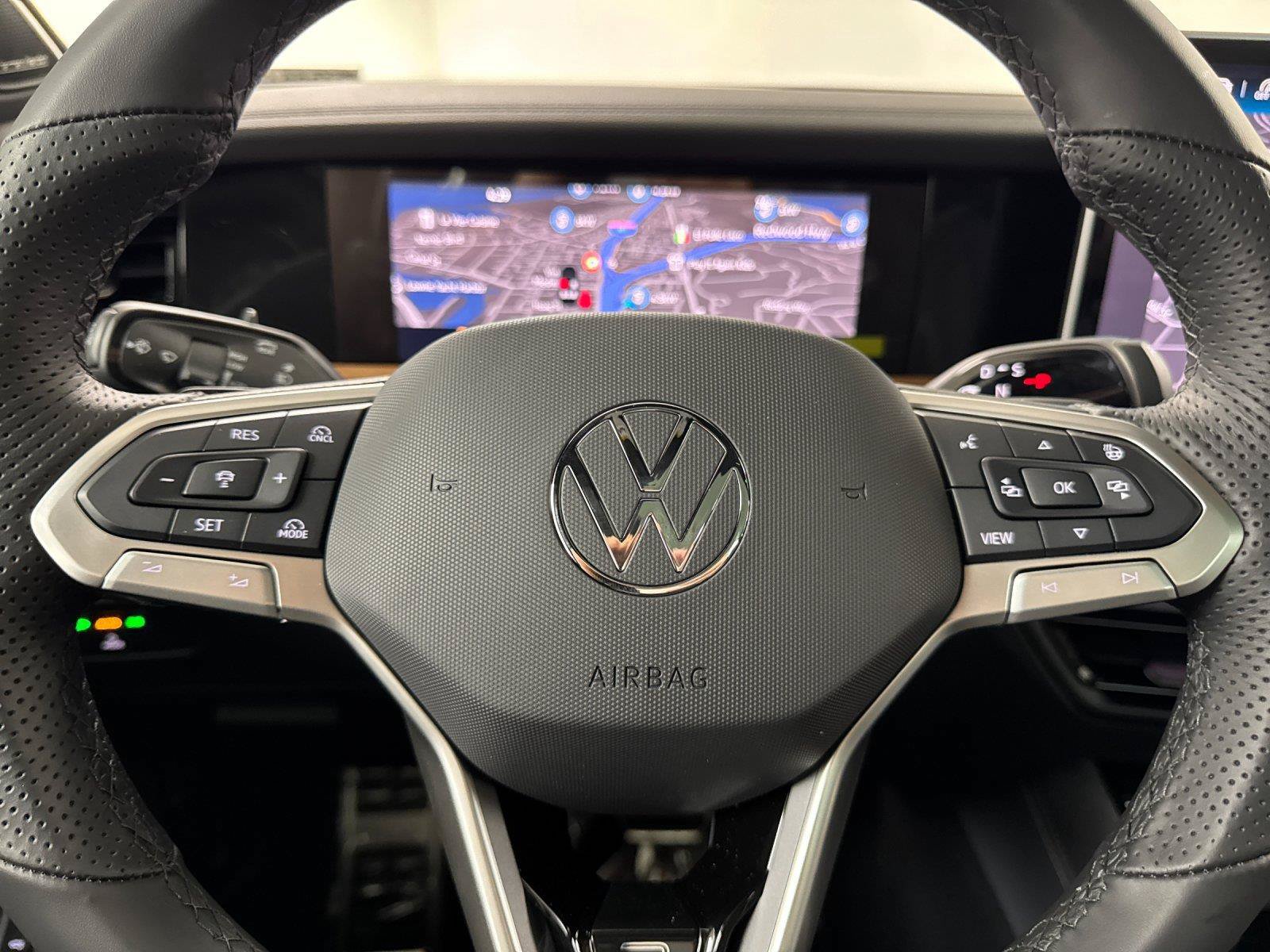 New 2026 Volkswagen Tiguan SEL R-Line AWD/4WD image 23
