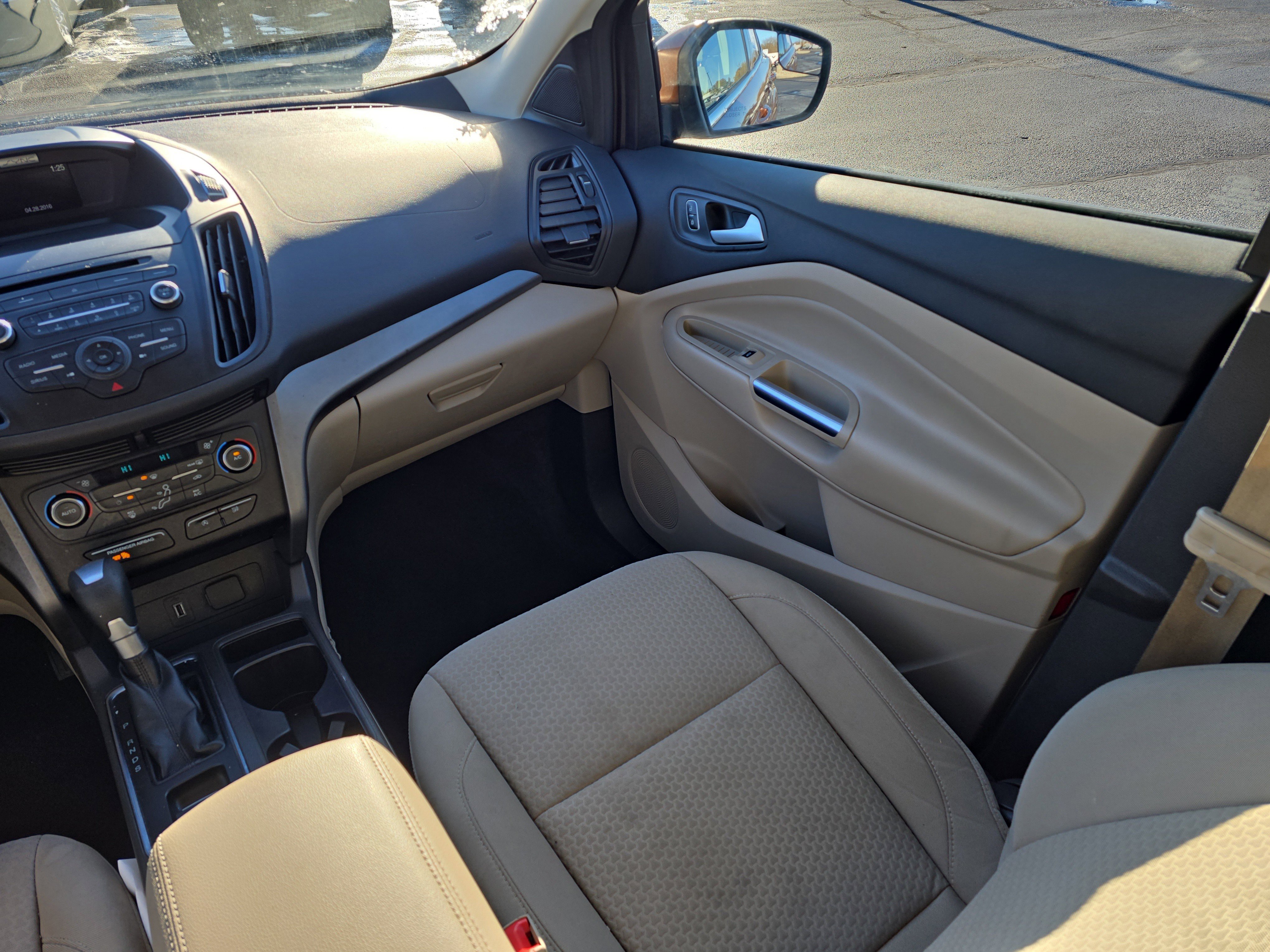 Used 2017 Ford Escape SE image 15