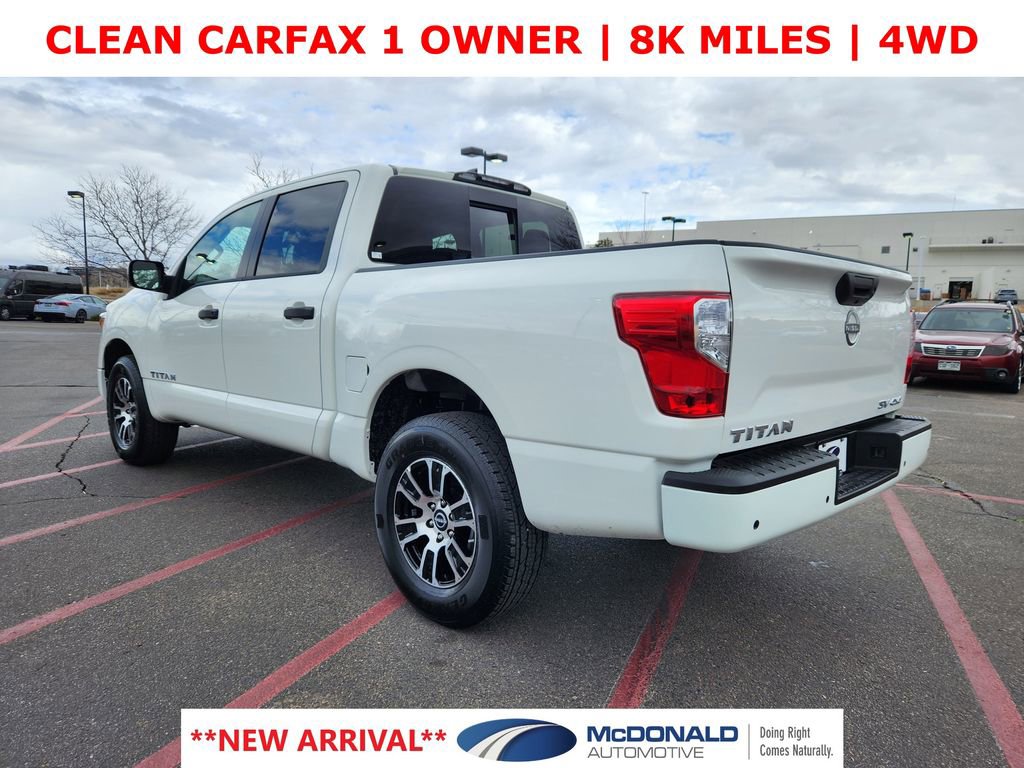 Used 2024 Nissan Titan SV image 3