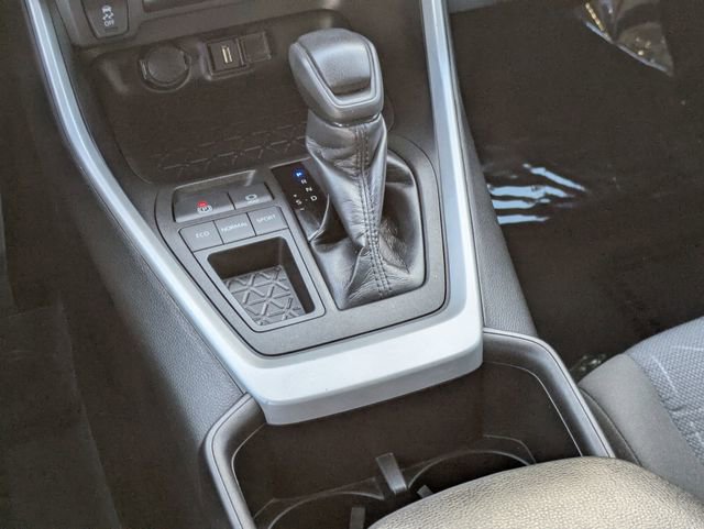 Used 2022 Toyota RAV4 XLE w/ Convenience Package image 13