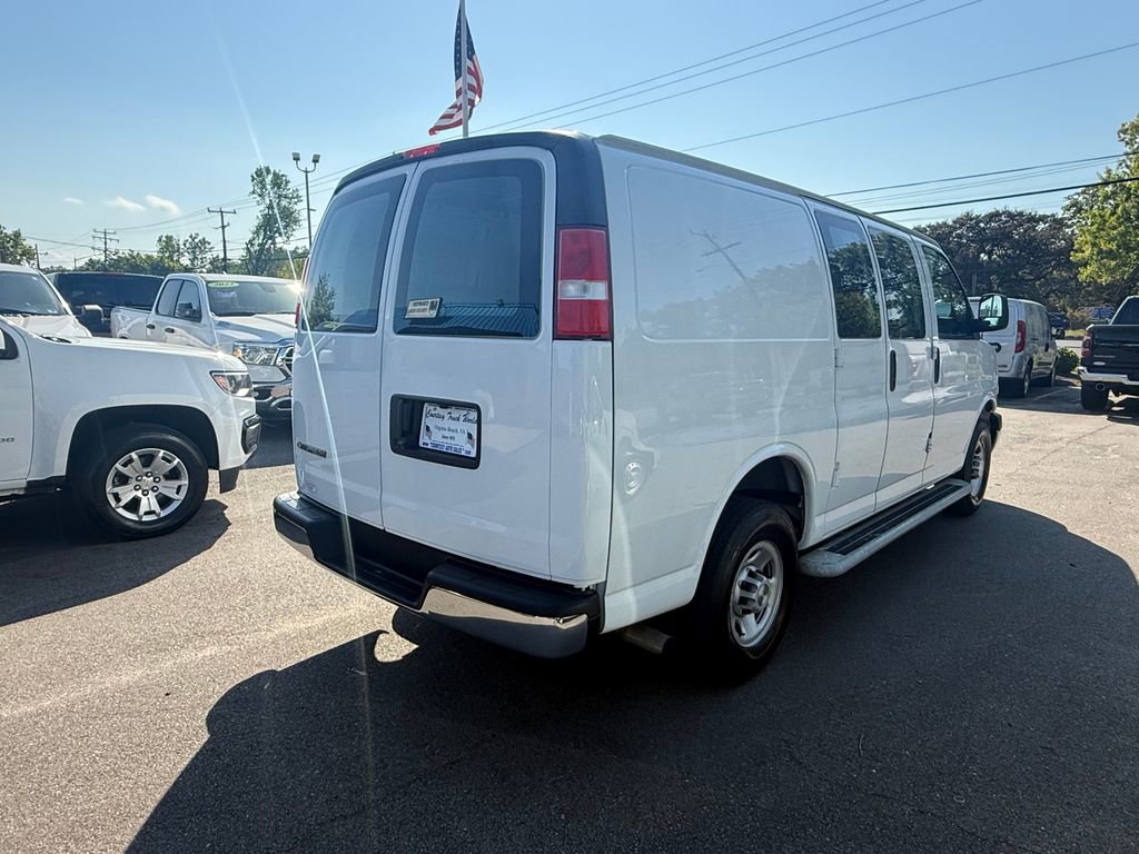 Used 2024 Chevrolet Express 2500 w/ Driver Convenience Package image 10