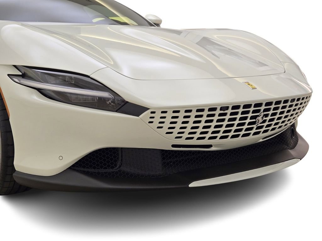 Used 2024 Ferrari Roma RWD image 4