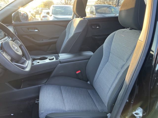 Used 2023 Nissan Rogue SV image 9