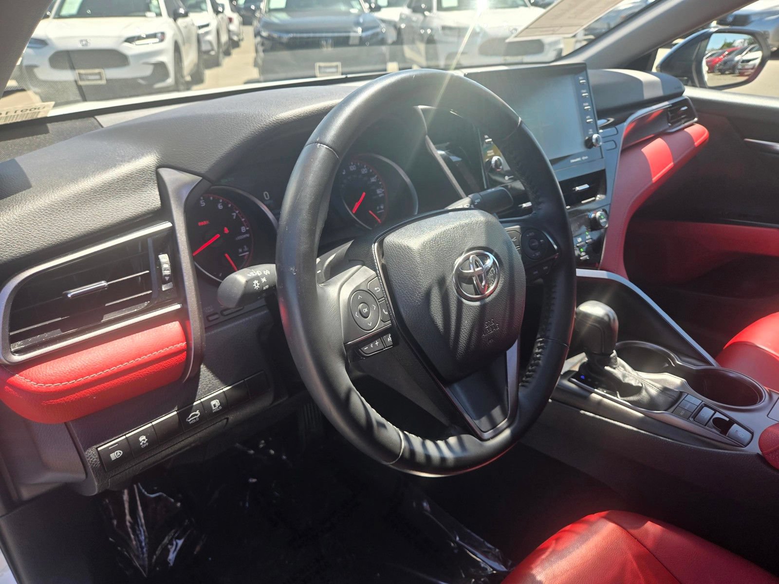 Used 2023 Toyota Camry XSE FWD image 12