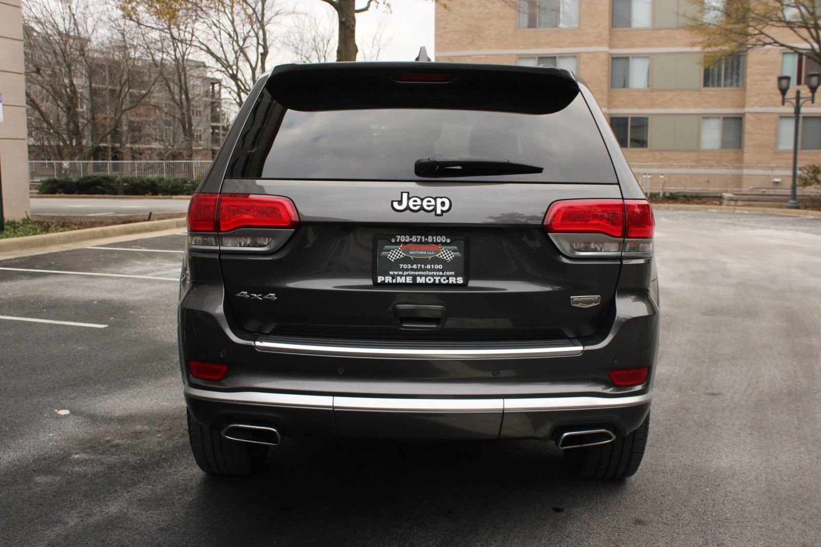 Used 2017 Jeep Grand Cherokee Summit AWD/4WD image 8
