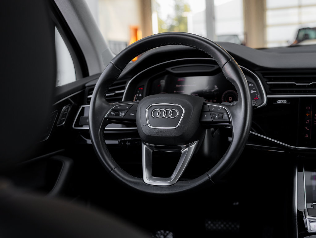 Used 2022 Audi Q7 3.0T Premium Plus AWD/4WD image 13