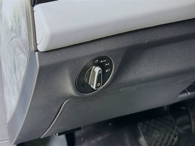 New 2026 Volkswagen Jetta SE FWD image 10