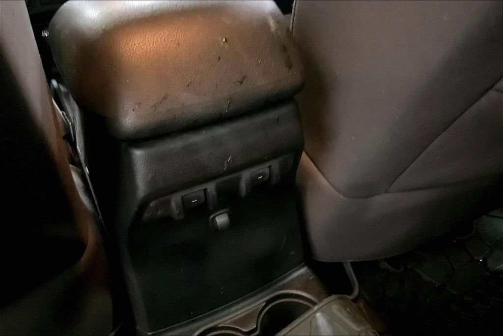 Used 2013 Jeep Wrangler Unlimited Sport image 28