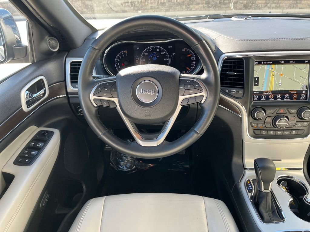 Used 2018 Jeep Grand Cherokee Limited image 22