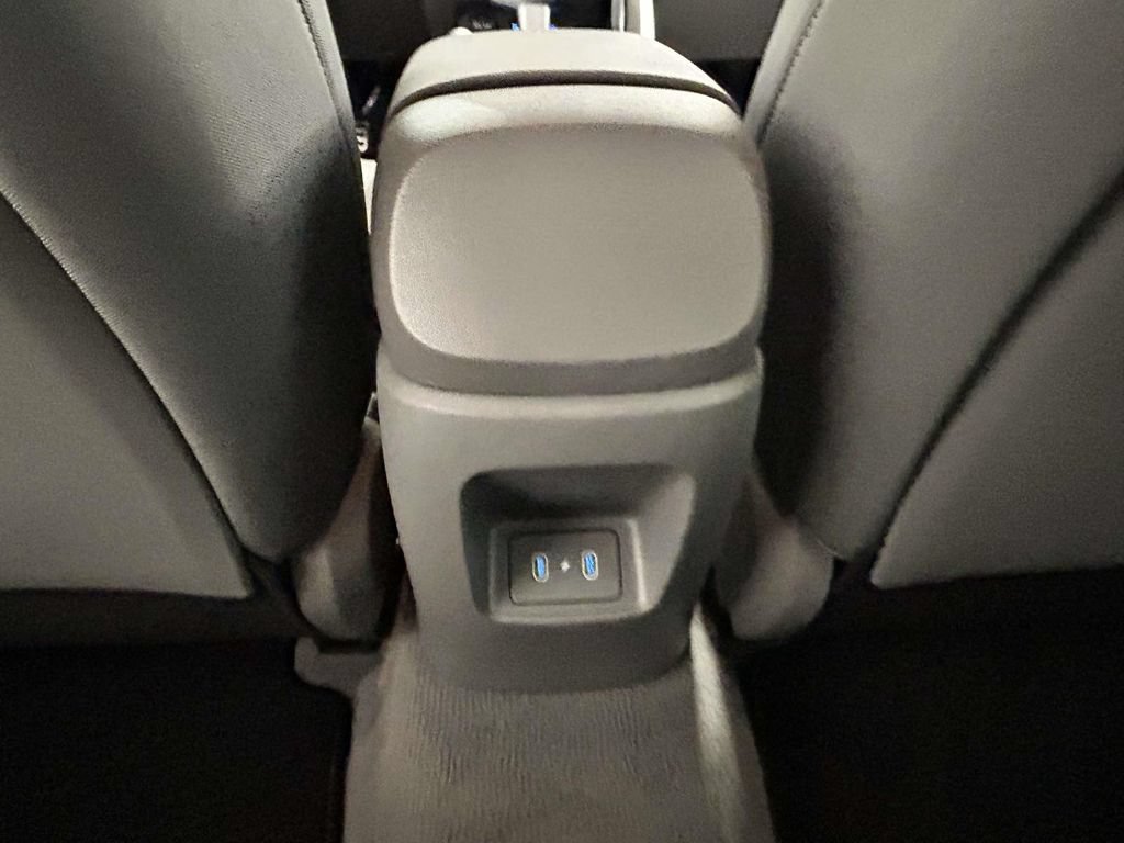 Certified 2025 Hyundai Elantra Sport FWD image 10