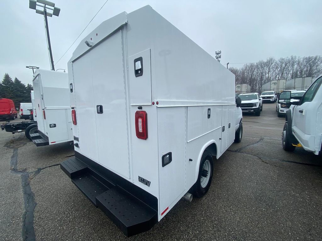 New 2026 Ford E-350 and Econoline 350 Super Duty w/ Power Equipment Group RWD image 4