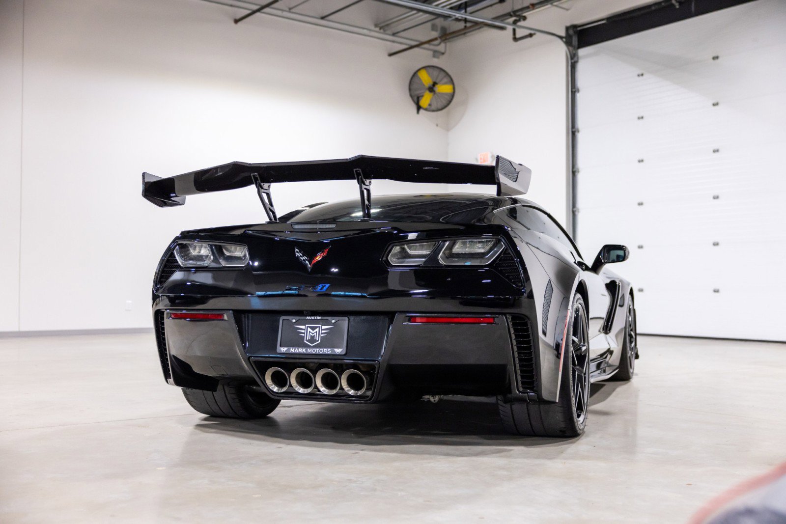 Used 2019 Chevrolet Corvette ZR1 RWD image 4