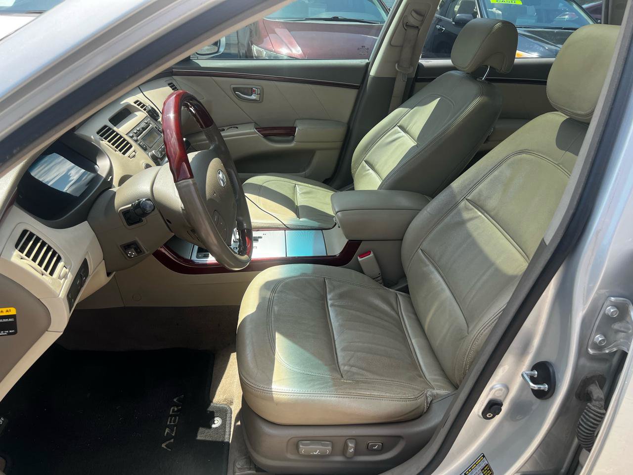Used 2008 Hyundai Azera Limited FWD image 12