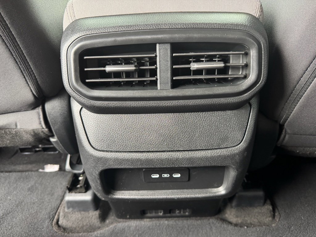 Used 2024 Honda Pilot LX image 19