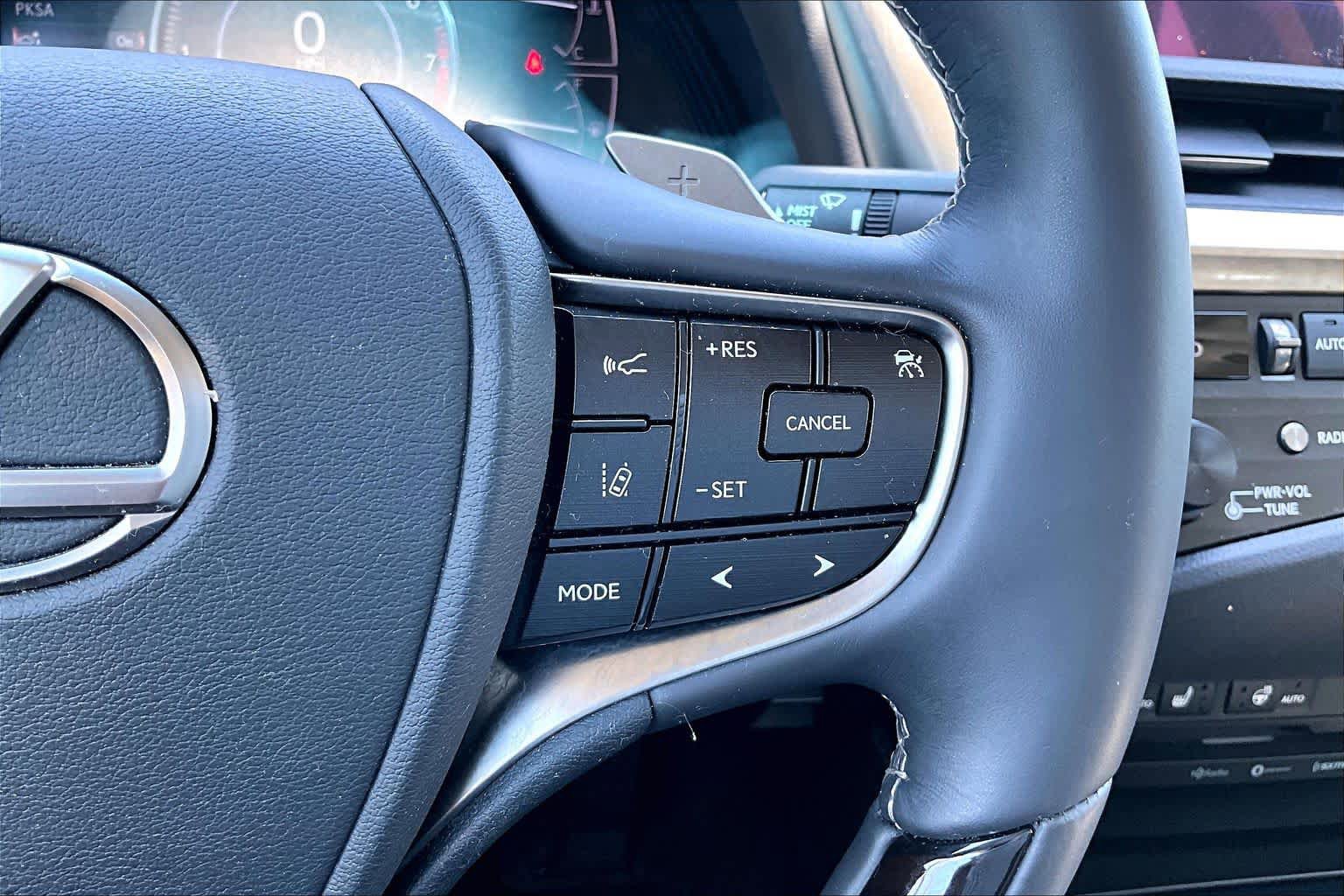 Used 2020 Lexus ES 350 w/ Premium Package image 23