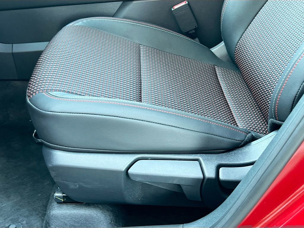 New 2025 Nissan Kicks SR w/ SR Premium Package AWD/4WD image 16