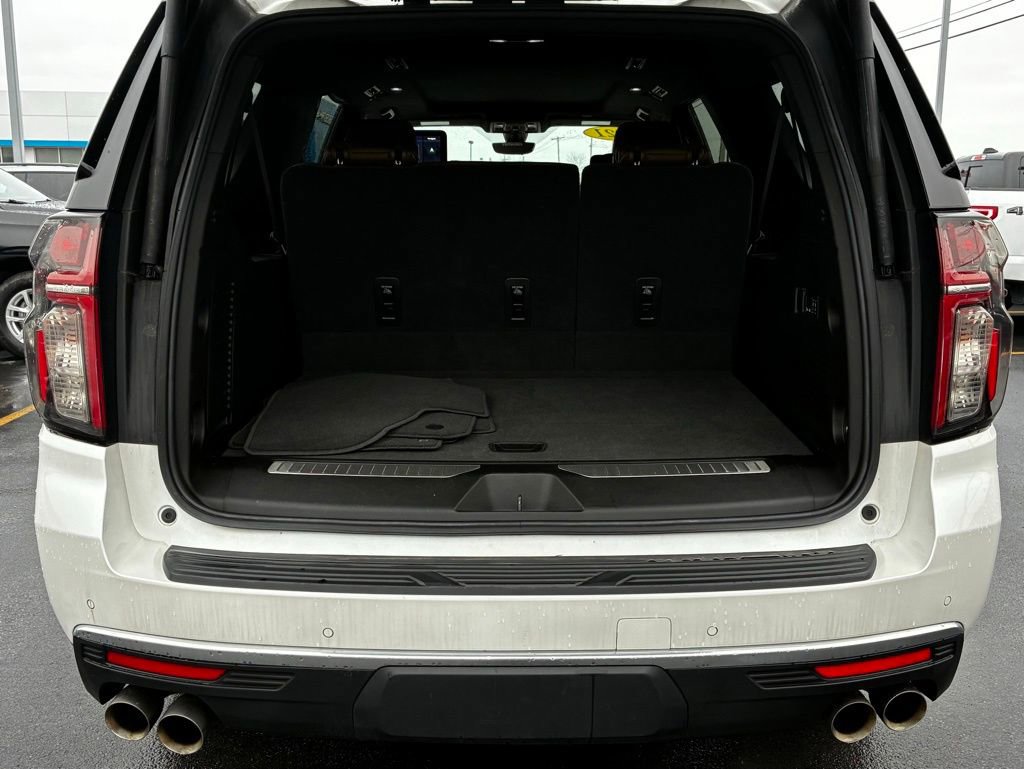 Used 2021 Chevrolet Suburban High Country AWD/4WD image 35