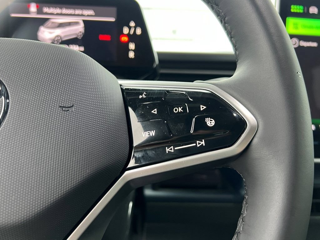 New 2025 Volkswagen ID. Buzz Pro S RWD image 21