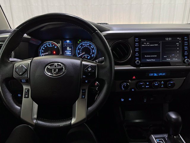 Used 2022 Toyota Tacoma SR5 w/ Technology Package AWD/4WD image 21