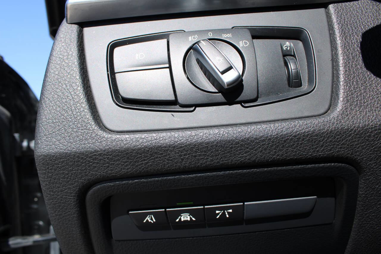 Used 2016 BMW 328i Sedan image 17