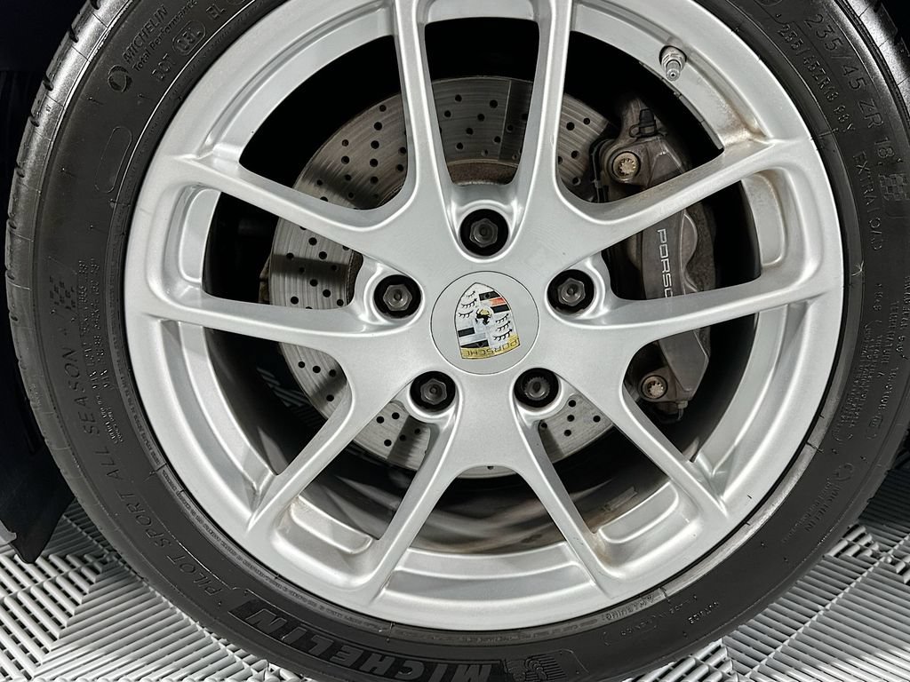 Used 2019 Porsche 718 Cayman RWD image 24