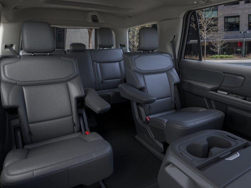 New 2026 Ford Expedition Active AWD/4WD image 11