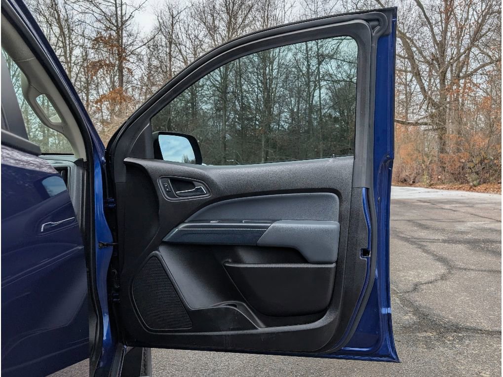 Used 2016 Chevrolet Colorado Z71 image 12