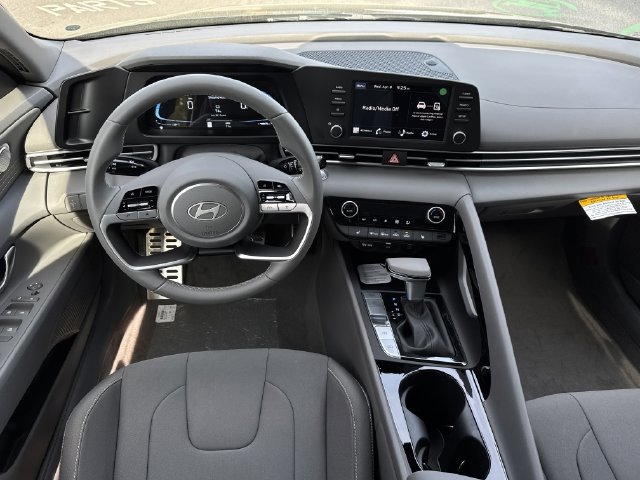 New 2026 Hyundai Elantra SEL Sport Premium FWD image 24