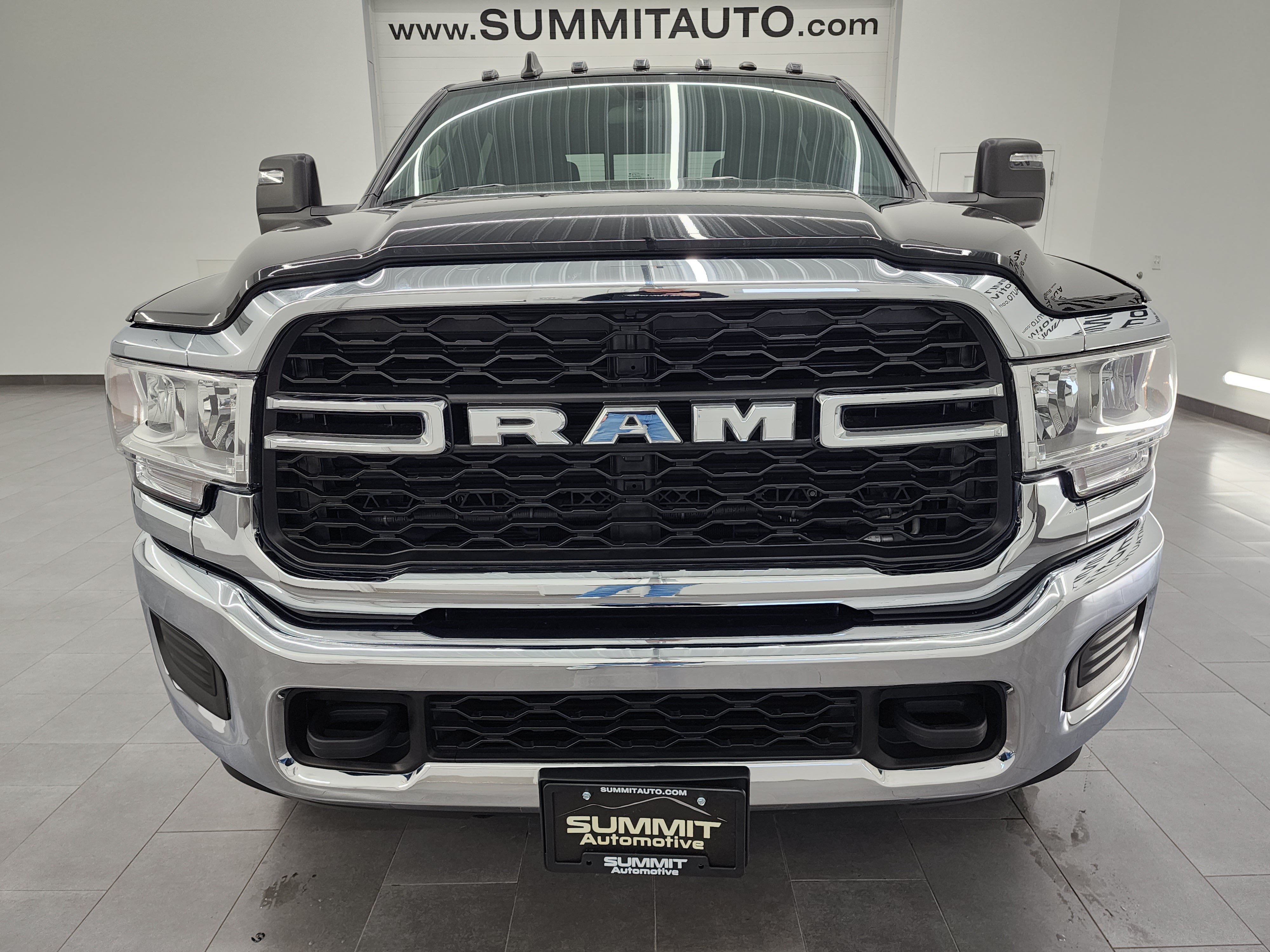 Used 2023 RAM 2500 Tradesman AWD/4WD image 20