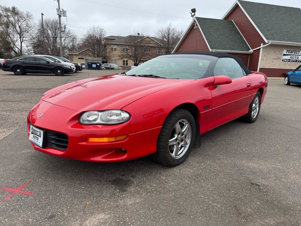 Used 1998 Chevrolet Camaro Z28 RWD image 16