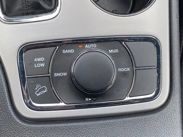 Used 2021 Jeep Grand Cherokee Limited w/ Sun & Sound Group AWD/4WD image 23