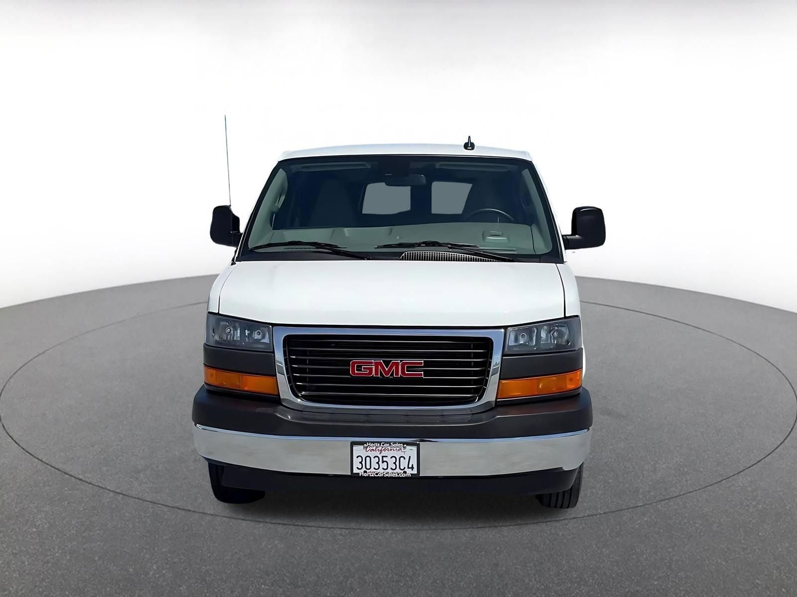 Used 2025 GMC Savana 3500 LT w/ LT Preferred Equipment Group RWD image 4