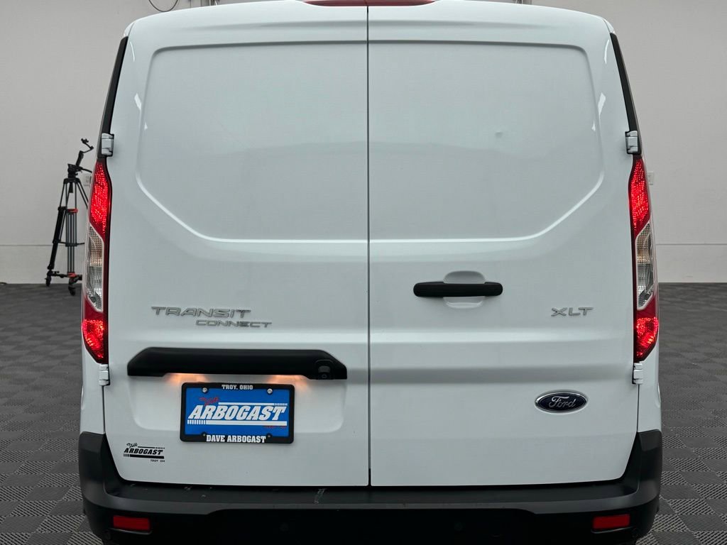 Used 2022 Ford Transit Connect XLT image 7