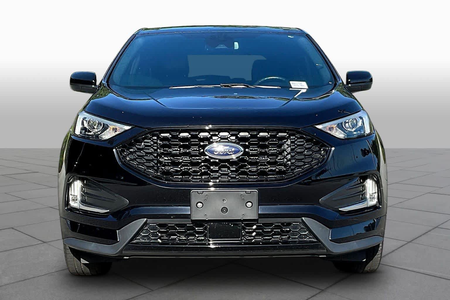 Used 2022 Ford Edge ST-Line w/ Class II Trailer Tow Package AWD/4WD image 7