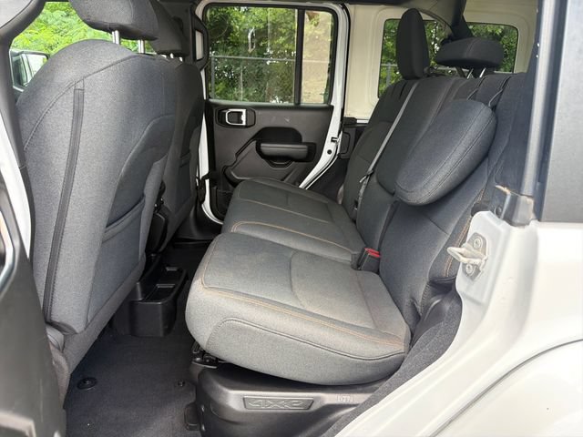Used 2024 Jeep Wrangler Unlimited AWD/4WD image 14