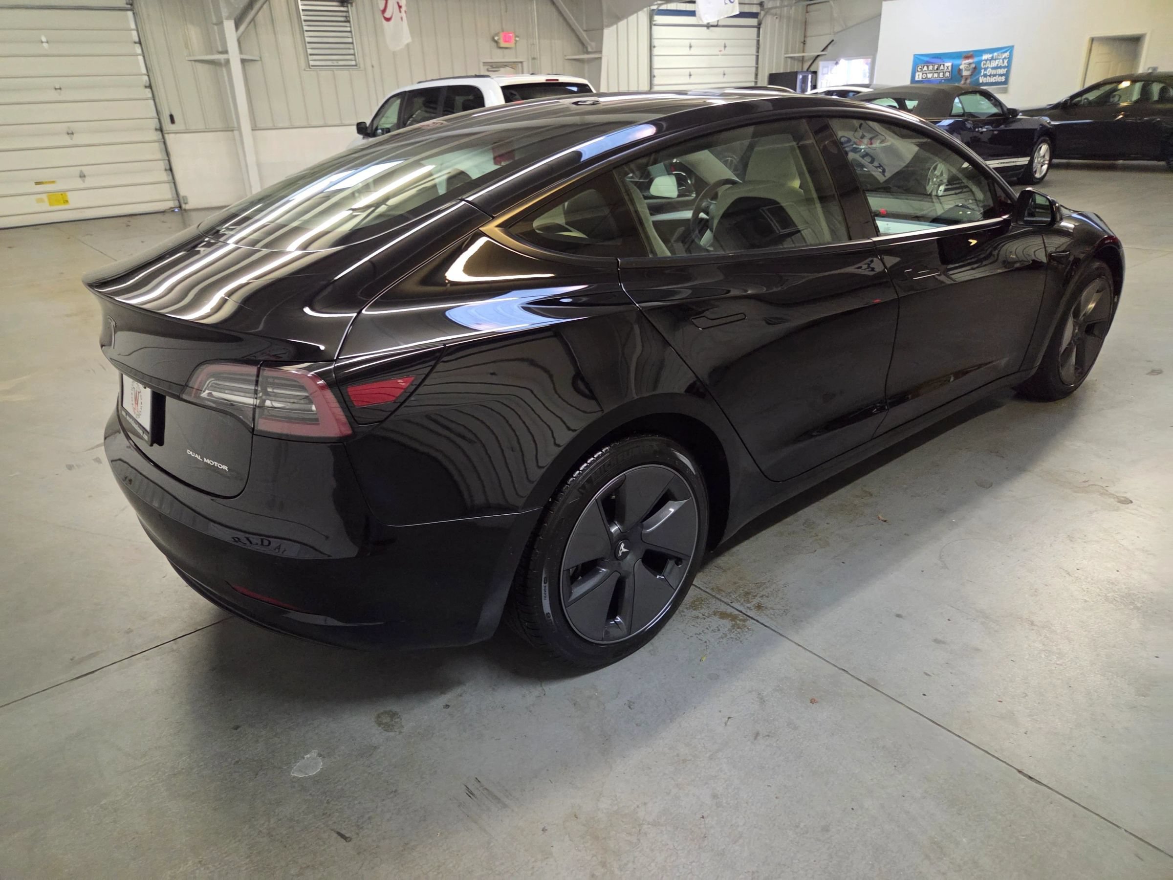 Used 2022 Tesla Model 3 Long Range AWD/4WD image 8