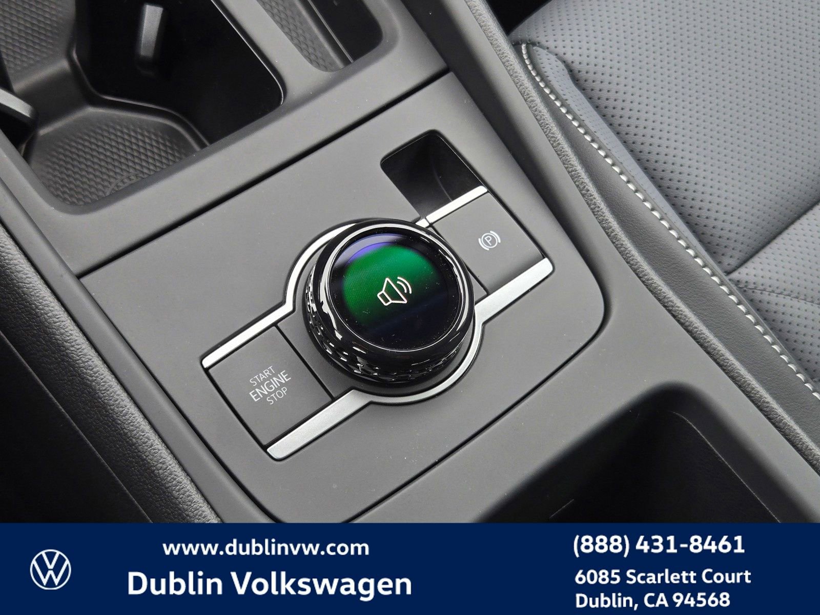 New 2026 Volkswagen Tiguan SE AWD/4WD image 14